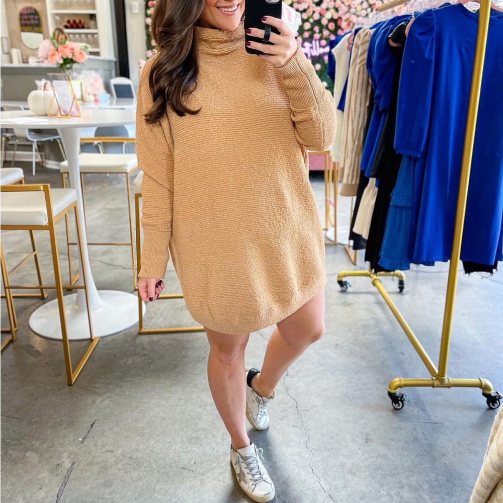 Buddylove Mara Sweater Dress / Moc Neck Tunic Dress -•Tan Large • NWT